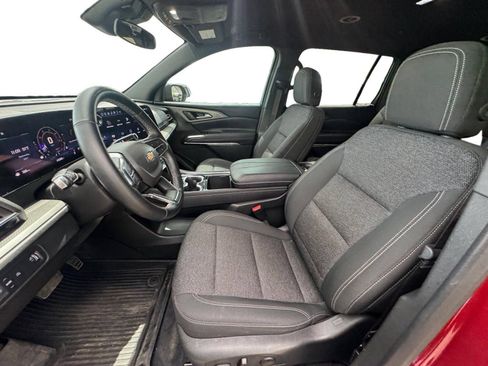 Certified 2025 Chevrolet Traverse LT w/ LPO, Floor Liner Package FWD image 10