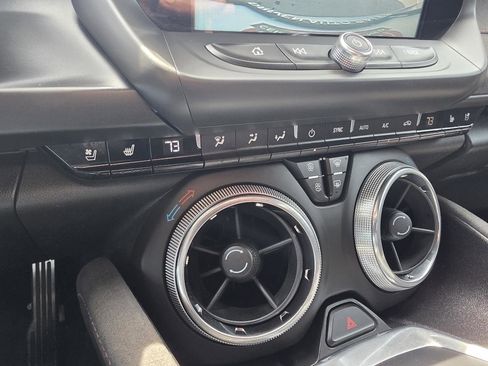 Used 2018 Chevrolet Camaro ZL1 RWD image 15