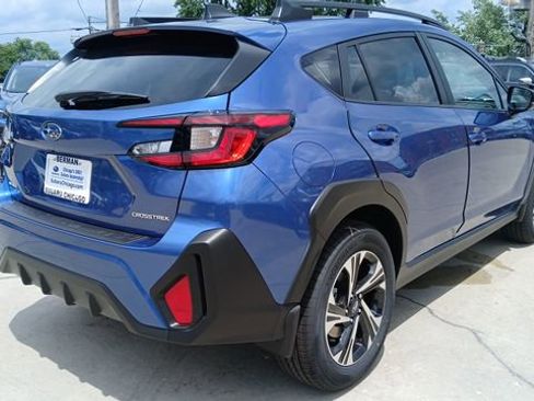 Certified 2025 Subaru Crosstrek 2.0i Premium w/ Convenience Package #2 AWD/4WD image 4