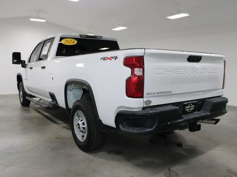 Used 2024 Chevrolet Silverado 2500 W/T w/ WT Convenience Package AWD/4WD image 7