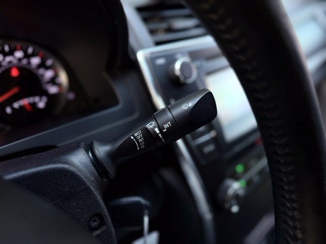 Used 2016 Toyota Camry SE FWD image 24