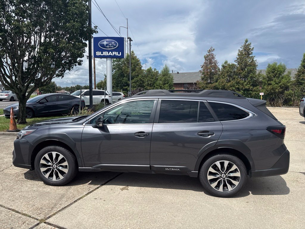 Used 2023 Subaru Outback Limited XT AWD/4WD image 4