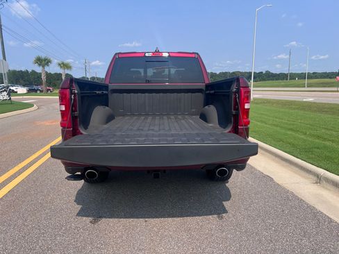 Used 2025 RAM 1500 Big Horn AWD/4WD image 9
