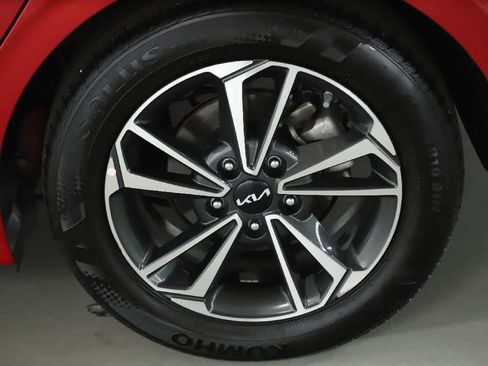Used 2024 Kia Forte LXS FWD image 39