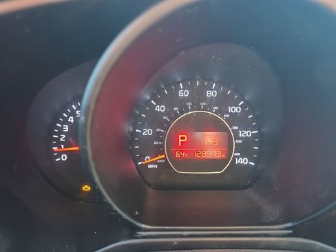 Used 2015 Kia Soul + image 22