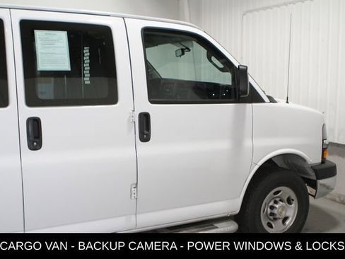 Used 2024 Chevrolet Express 2500 w/ Driver Convenience Package RWD image 33