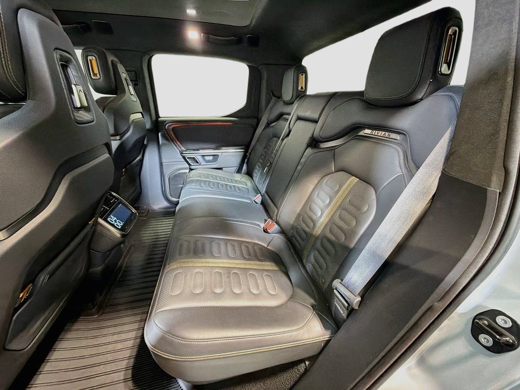 Used 2022 Rivian R1T Adventure AWD/4WD image 25