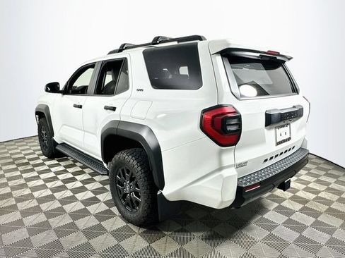 Used 2025 Toyota 4Runner SR5 AWD/4WD image 5