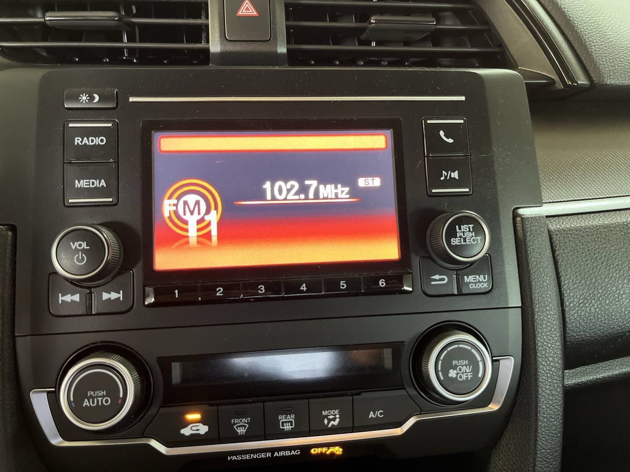 Used 2020 Honda Civic LX image 4