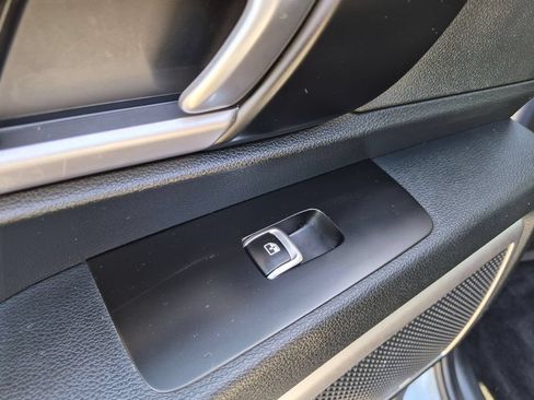 Used 2025 Kia Telluride S FWD image 27
