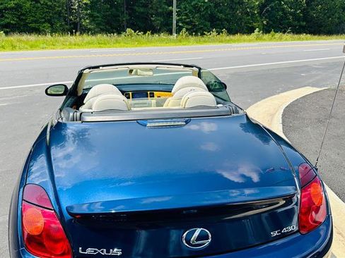 Used 2004 Lexus SC 430 Convertible image 30