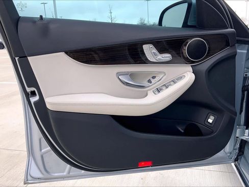 Used 2016 Mercedes-Benz C 300 C 300 image 19