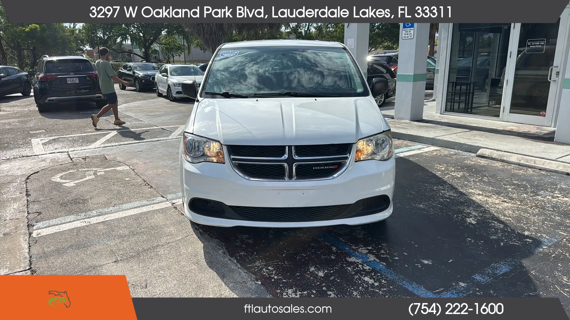 Used 2014 Dodge Grand Caravan SE w/ Quick Order Package 29E SE FWD image 5