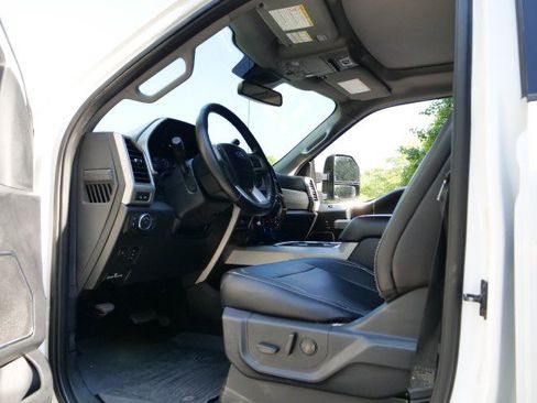 Used 2020 Ford F250 Lariat AWD/4WD image 32