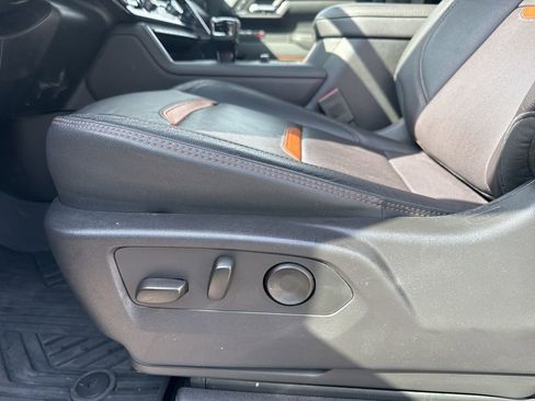 Used 2024 GMC Sierra 1500 AT4 w/ AT4 Premium Package image 19