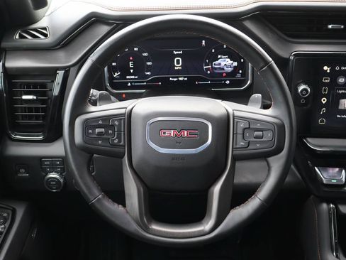 Used 2025 GMC Sierra 1500 AT4 AWD/4WD image 12