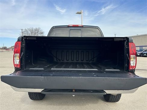 Used 2018 Nissan Frontier SV image 27