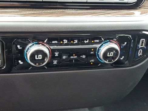 New 2026 GMC Sierra 1500 Elevation image 25