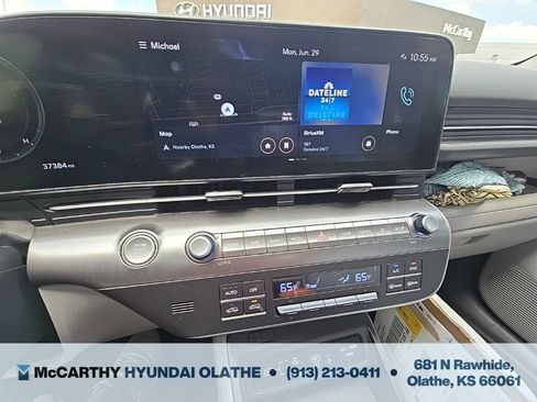 Used 2025 Hyundai Kona SEL FWD image 8