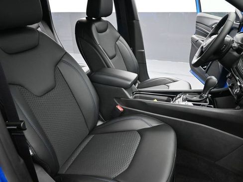 New 2026 Jeep Compass Latitude image 19