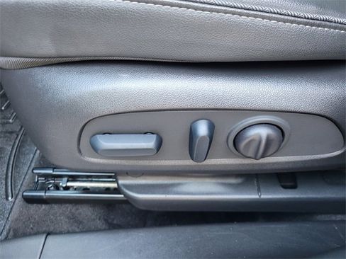 Used 2023 Buick Encore GX Essence w/ Experience Buick Package image 4