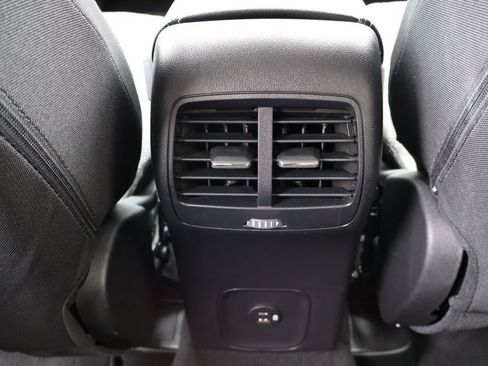 Used 2022 Ford Escape SE w/ SE Sport Appearance Package AWD/4WD image 31