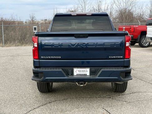 Used 2021 Chevrolet Silverado 1500 Custom image 4