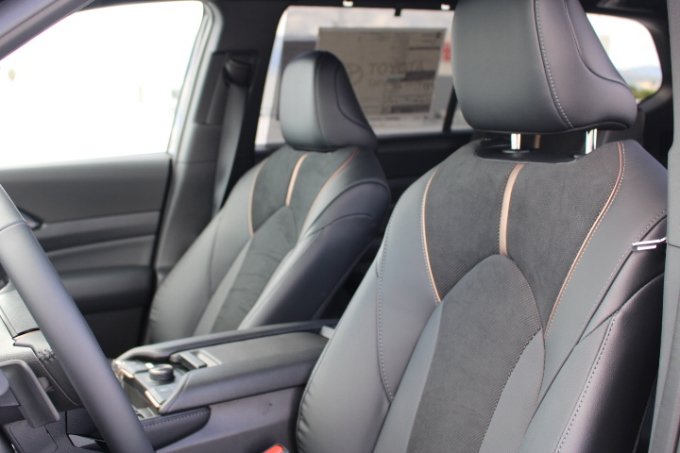 New 2026 Toyota Grand Highlander AWD Hybrid image 9