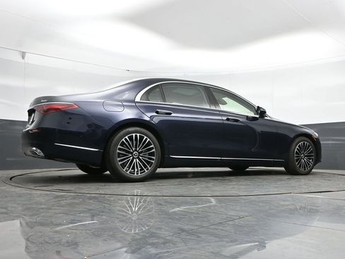 Used 2025 Mercedes-Benz S 580 4MATIC Sedan image 37