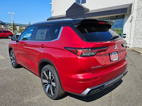New 2025 Mitsubishi Outlander SEL image 4