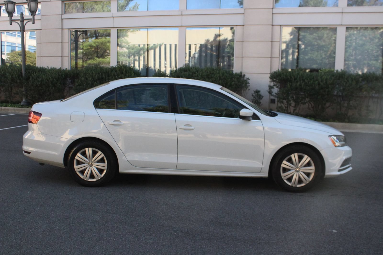 Used 2017 Volkswagen Jetta S FWD image 6