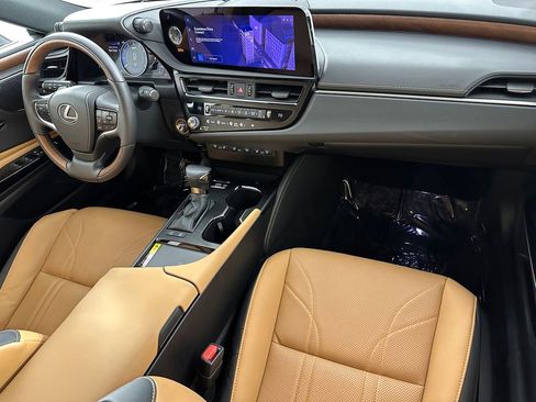 Used 2024 Lexus ES 300h Ultra Luxury w/ Accessory Package (Z1) image 38