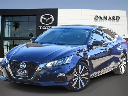 Used 2020 Nissan Altima 2.0 SR image 1