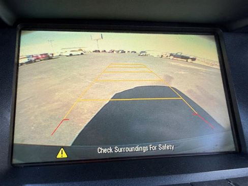 Used 2017 Chevrolet Equinox LT w/ Convenience Package image 12