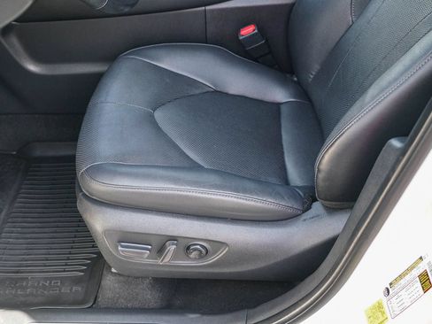 Certified 2024 Toyota Grand Highlander AWD image 24