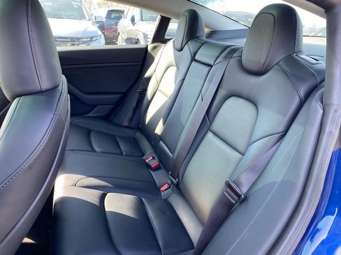 Used 2023 Tesla Model 3 Standard Range image 13