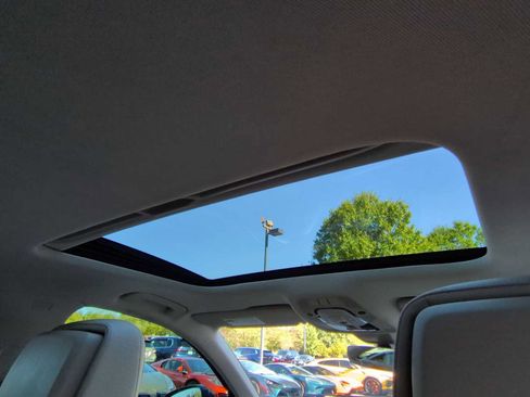 Used 2017 Audi A4 2.0T Premium w/ Convenience Package image 23