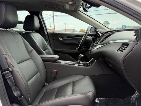 Used 2018 Chevrolet Impala LT w/ LT Leather Package FWD image 34