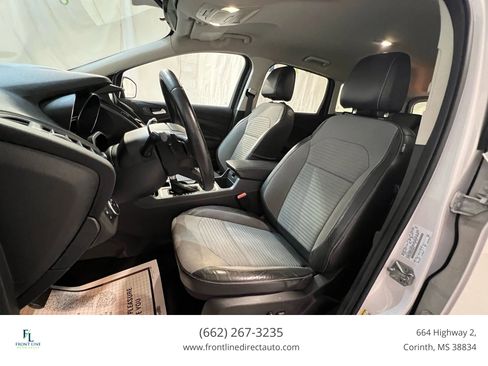 Used 2017 Ford Escape SE w/ Equipment Group 201A image 9