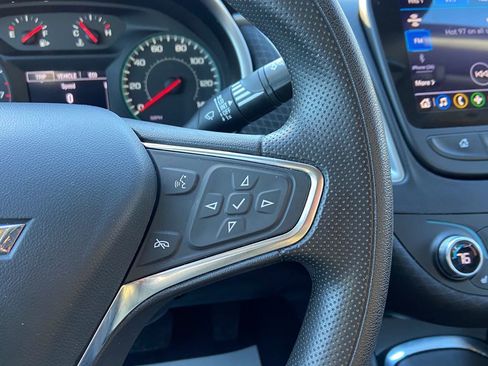 Used 2023 Chevrolet Malibu LT image 16