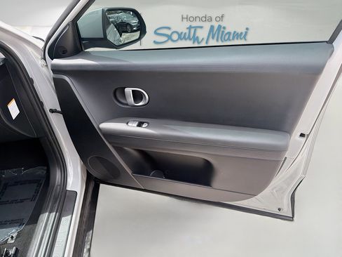 Used 2024 Hyundai Ioniq 5 SEL RWD image 34