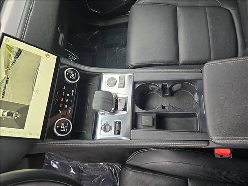 Used 2024 Jaguar F-PACE R-Dynamic S AWD/4WD image 24