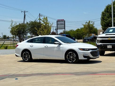 Used 2022 Chevrolet Malibu LT FWD image 6