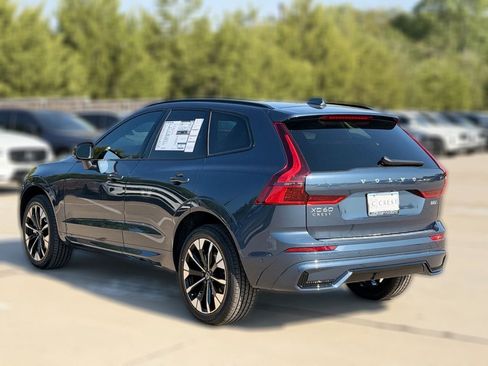 New 2027 Volvo XC60 B5 Plus AWD/4WD image 4