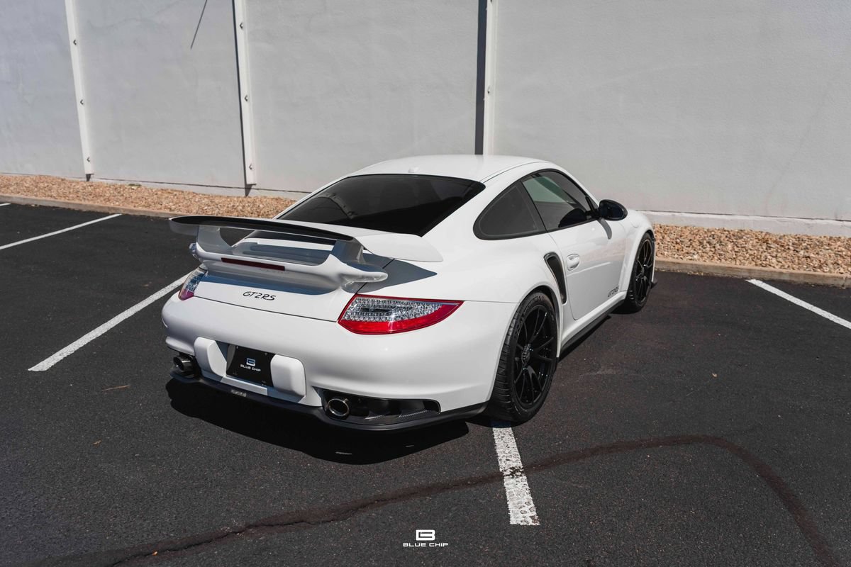Used 2011 Porsche 911 GT2 RS RWD image 39