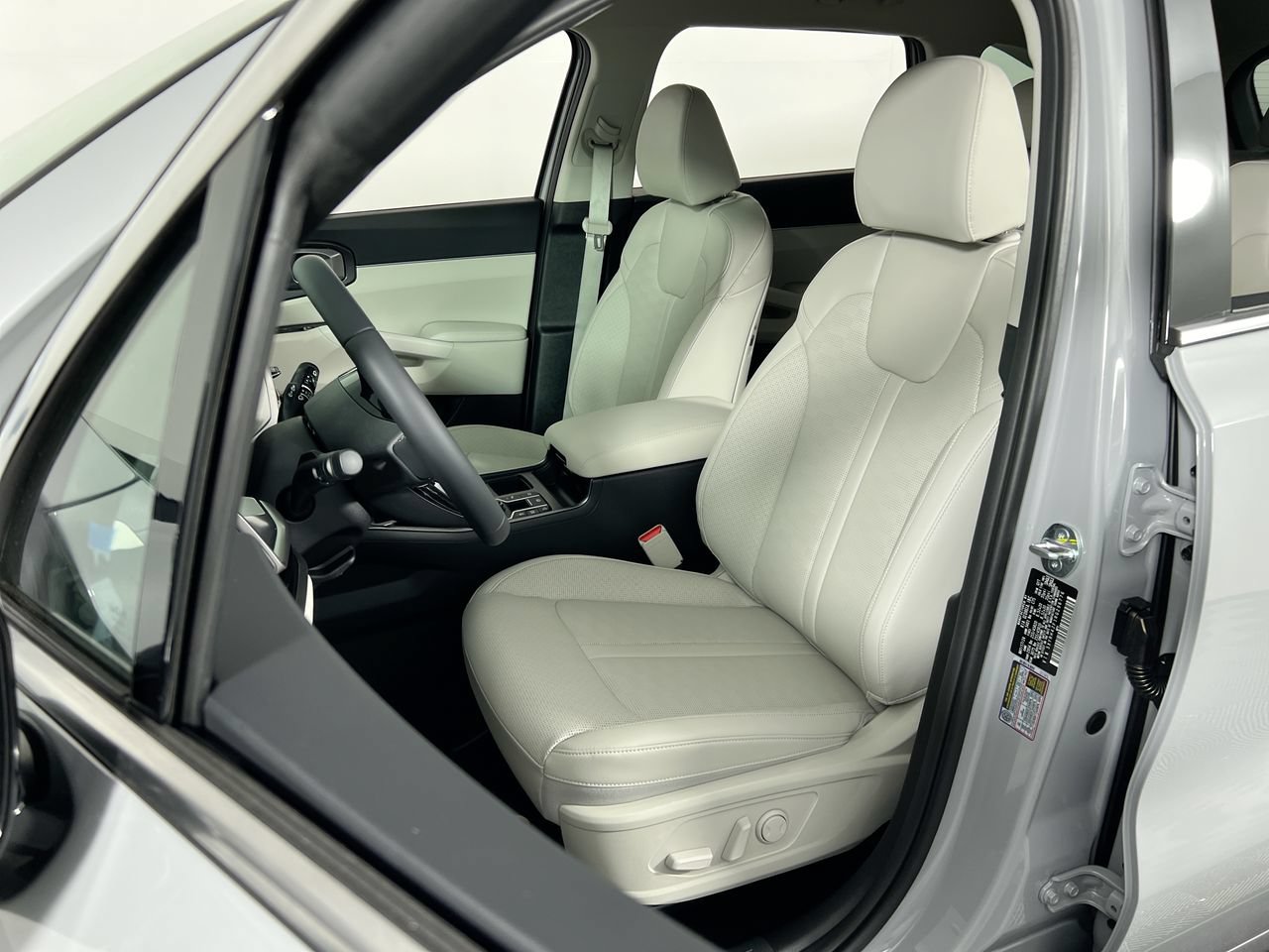 New 2026 Kia Sorento EX w/ EX Premium Package FWD image 12