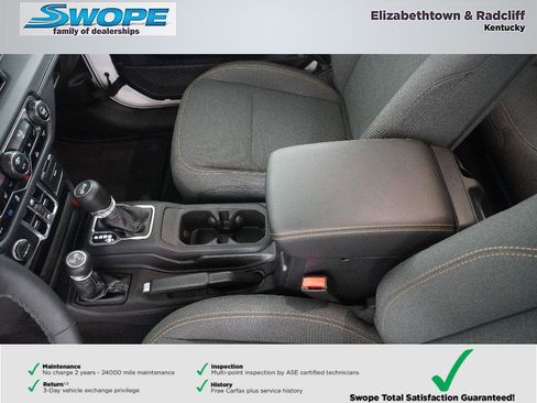 Used 2025 Jeep Wrangler Sahara 4xe AWD/4WD image 24