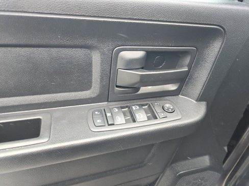 Used 2014 RAM 1500 Express image 22