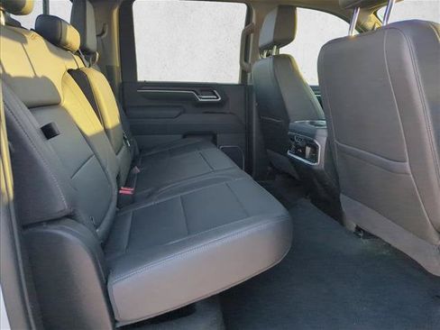 Used 2025 GMC Sierra 2500 SLT w/ SLT Premium Package AWD/4WD image 25
