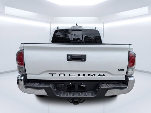 Used 2023 Toyota Tacoma TRD Off-Road AWD/4WD image 4